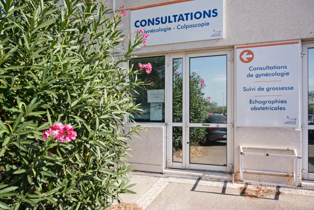 L'entrée des consultations